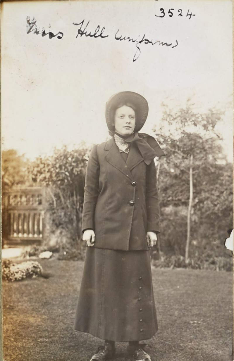 3524 Mrs Hull in Salvation Army Uniform nc