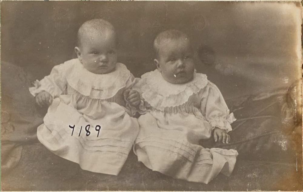 7189 Copy of Hull twins nc