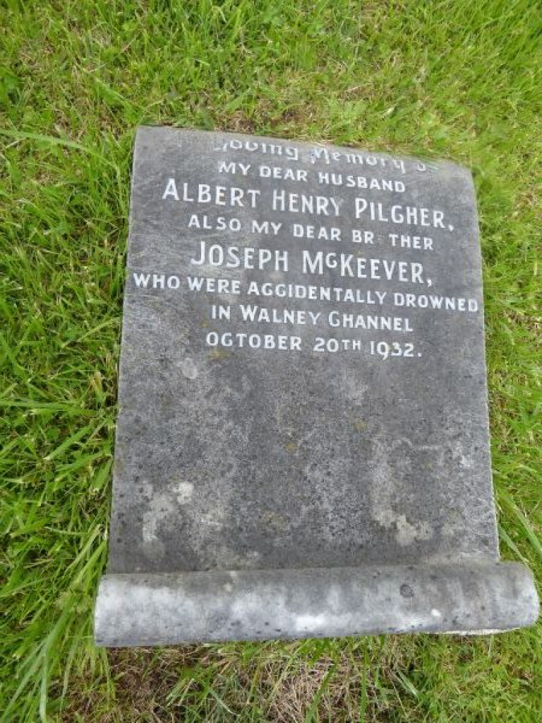 P1000695 Pilcher & McKeever 600
