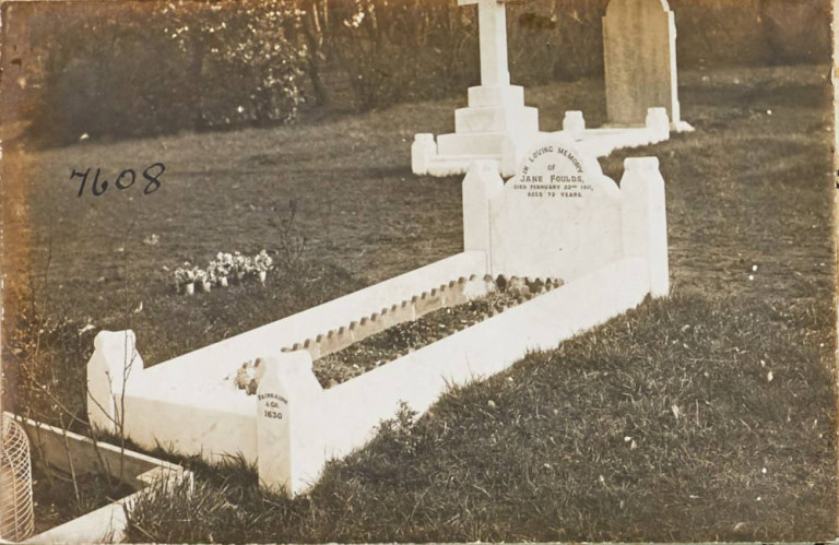 7608 Jane Foulds gravestone nc