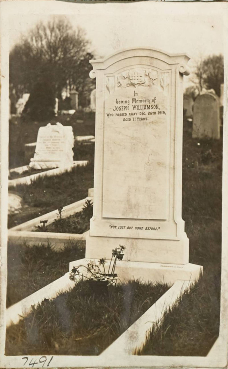 7491 Gravestone Joseph Williamson, Died 26th Dec 1919 nc