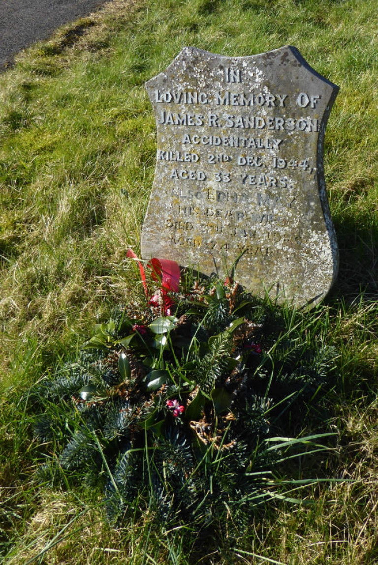 Sanderson acc killed 1944 closeup