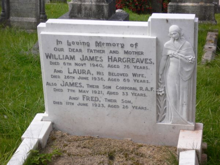 P1030561 James Hargreaves Corporal pre war RAF 600