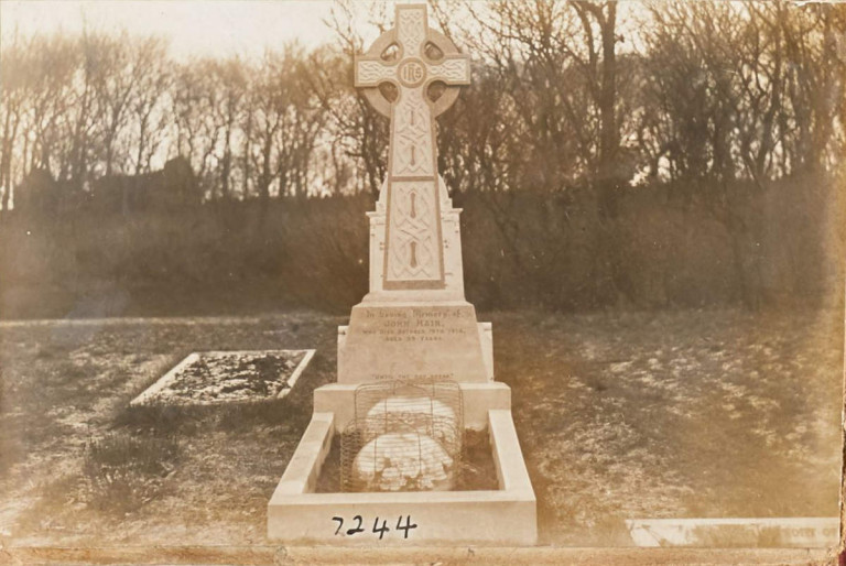 7244 Gravestones Mr John Hair
