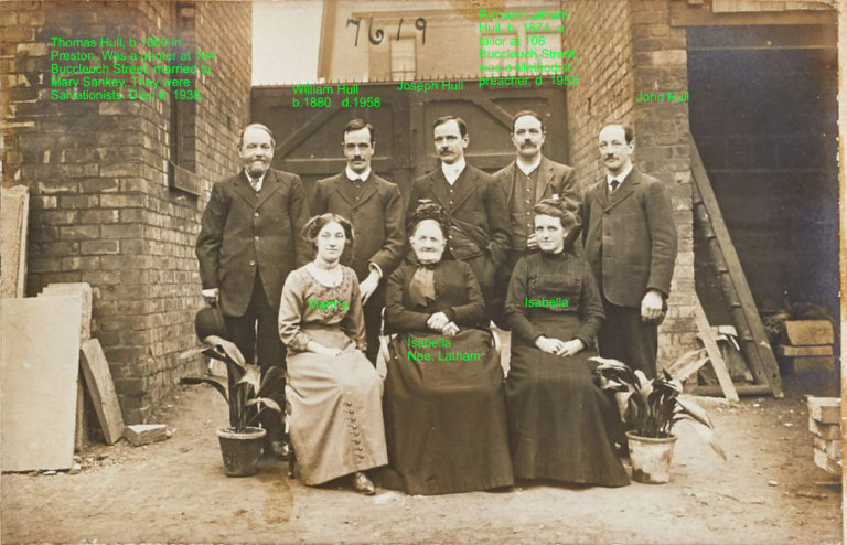 7619 Hull family group from LE nc